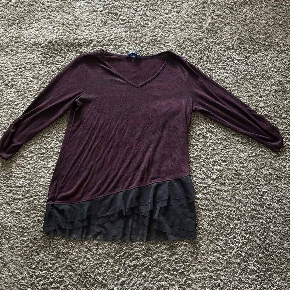 Apt.9 size (M) purple with black at the bottom